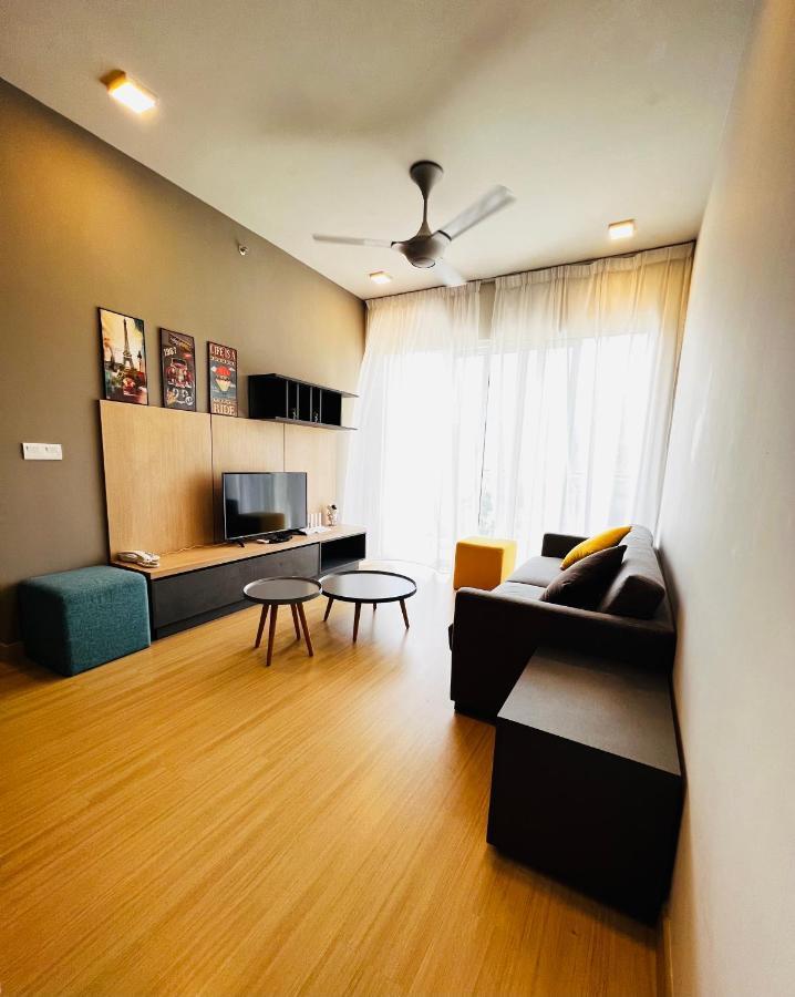 Cuti Genting 2 Bedroom 7 Pax Free Wifi Luxury Windmill Mountain View Genting Highland Apartment *